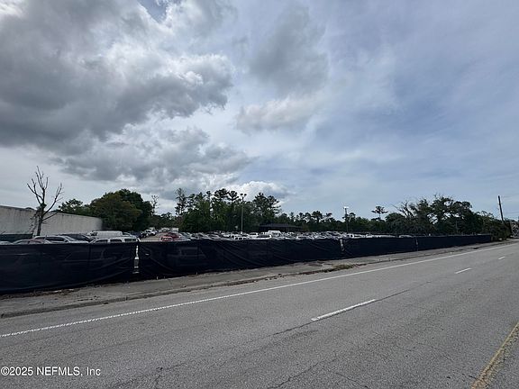 4th image of 5515/5517 SHAD Road