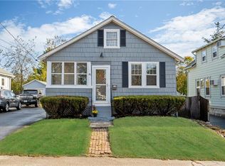 28 Whitin Ave, Warwick, RI 02888