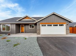 1600 SW Kokanee Ln, Grants Pass, OR 97527