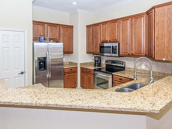 4th image of 503 N Hubert Ave Unit 2