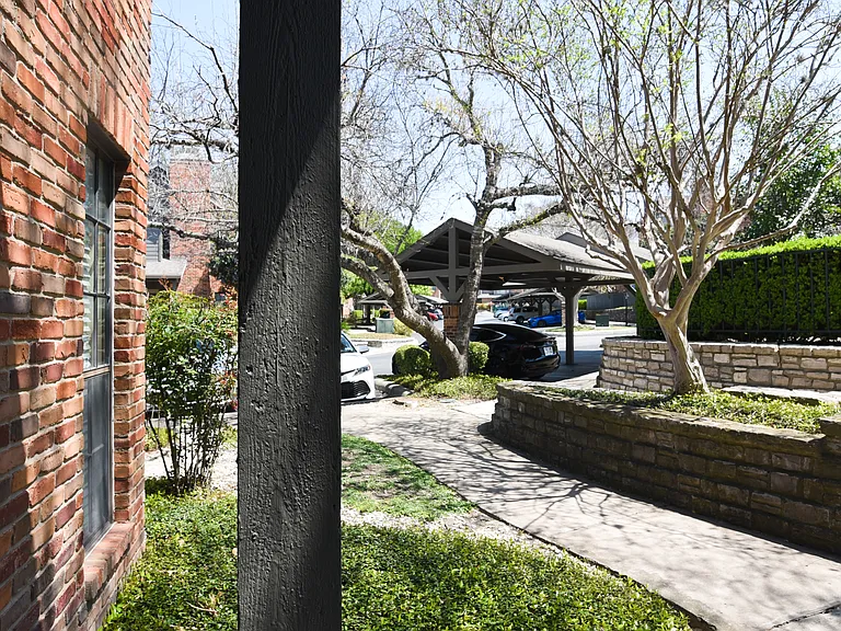 9 Chapel Hill Cir — Photo 35