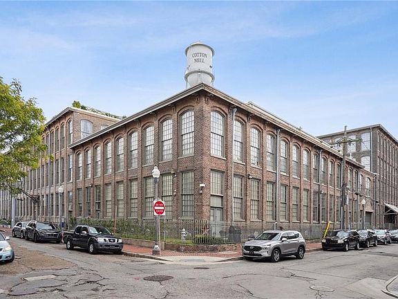 2nd image of 920 Poeyfarre St APT 360
