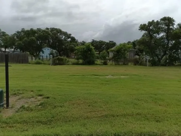 1406 W Corpus Christi St Unit 72, Rockport, TX 78382