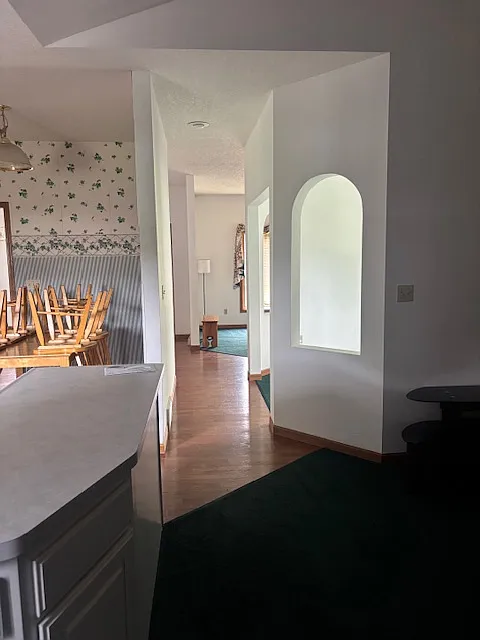 3 bed, 2.5 bath, 1670 sqft, $2,000 — Photo 4