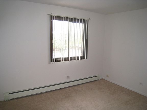 4th image of 15134 Quail Hollow Dr APT 3S