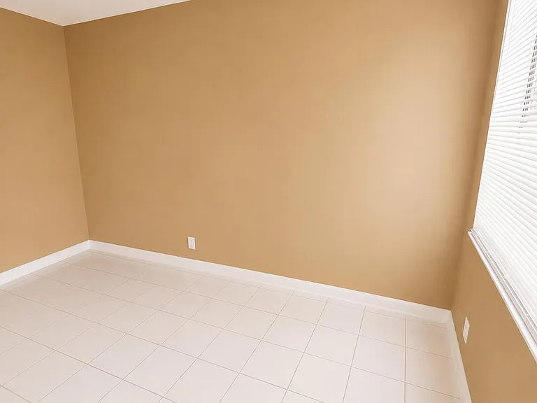 1150 NE 17th Ct #11 — Photo 11