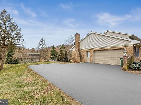 4th image of 406 Wetherburn Dr