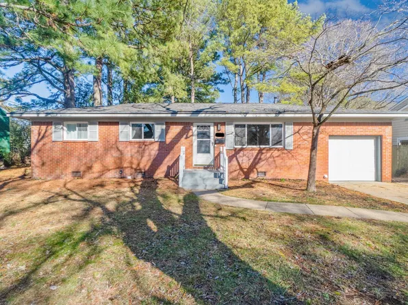 5604 N Pawnee Rd, Virginia Beach, VA 23462
