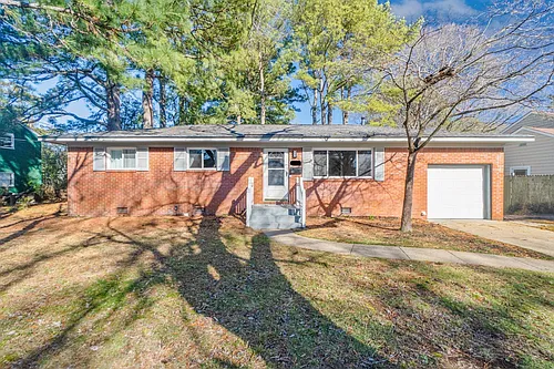 5604 N Pawnee Rd Photo 1