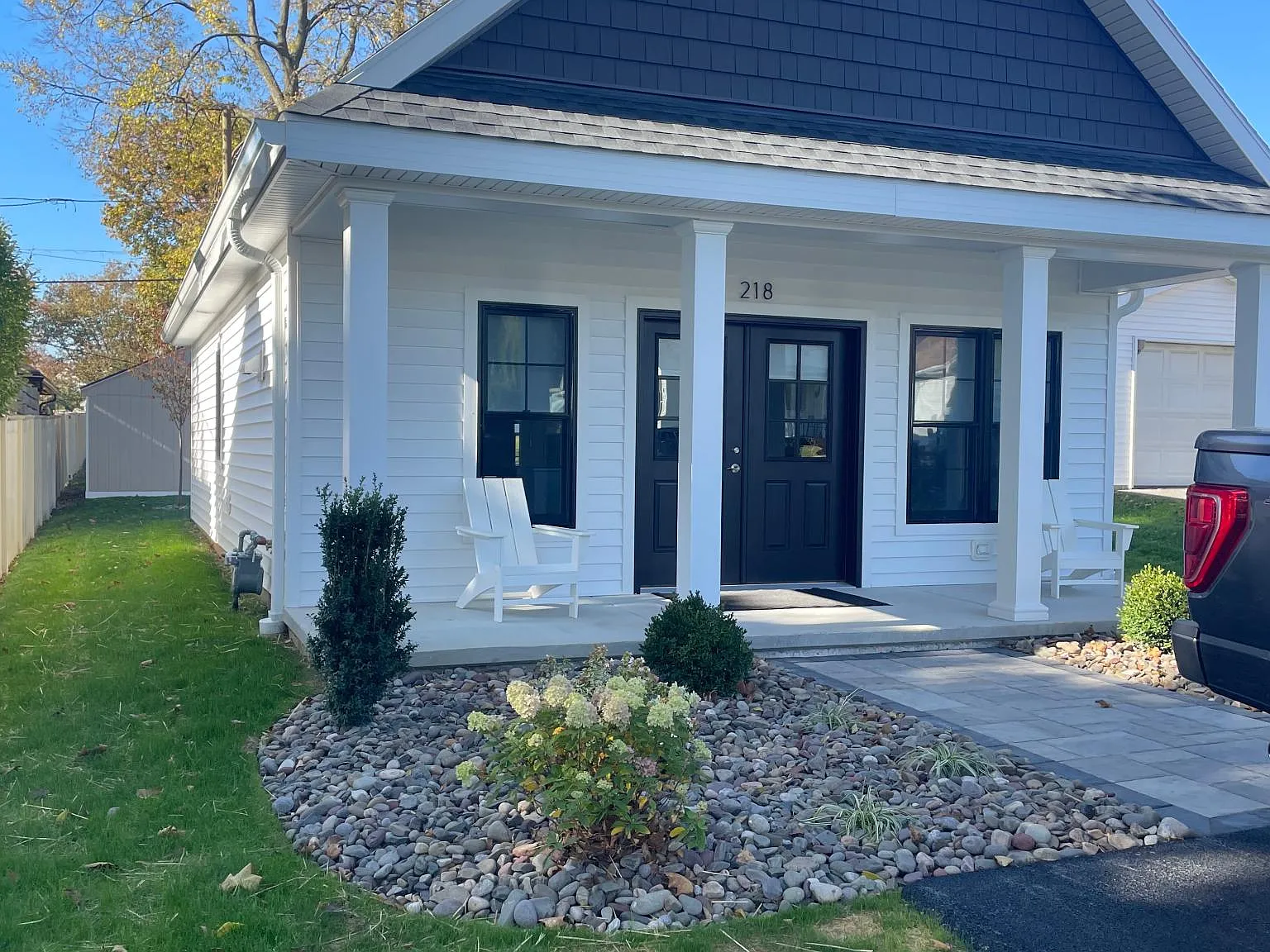 218 Summit Ave — Photo 1