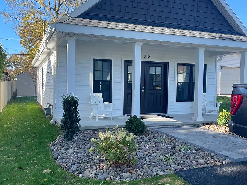 218 Summit Ave