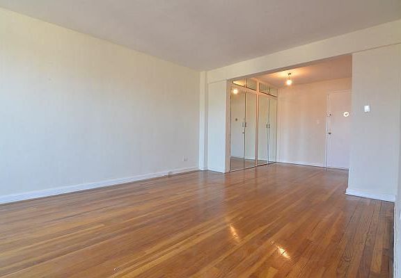 2nd image of 1770 E 14th St APT 4D