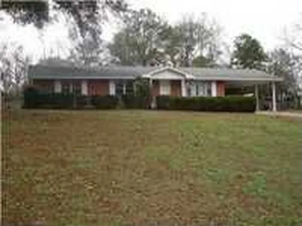 208 Rosemary Ln, Prattville, AL 36066