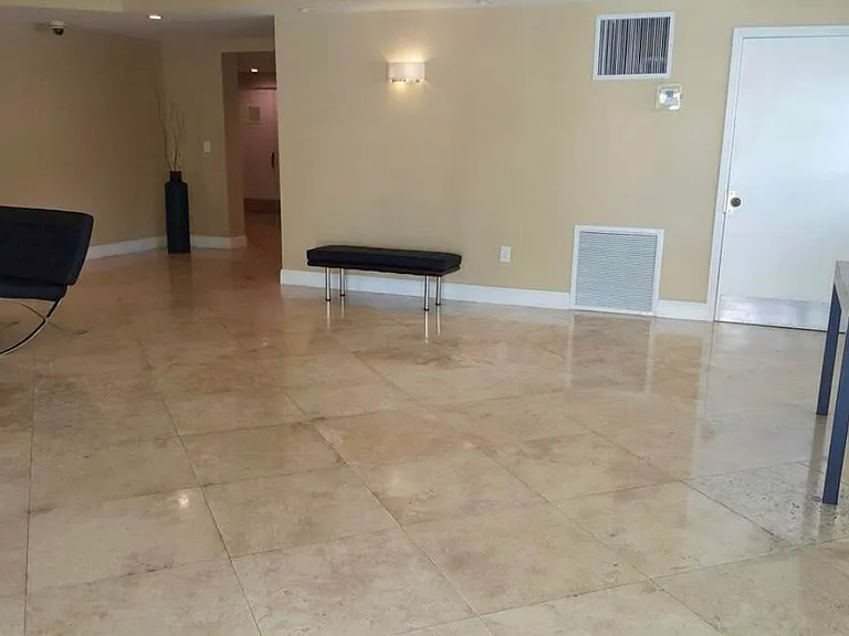 50 SW 3rd Ave #1060 — Photo 19