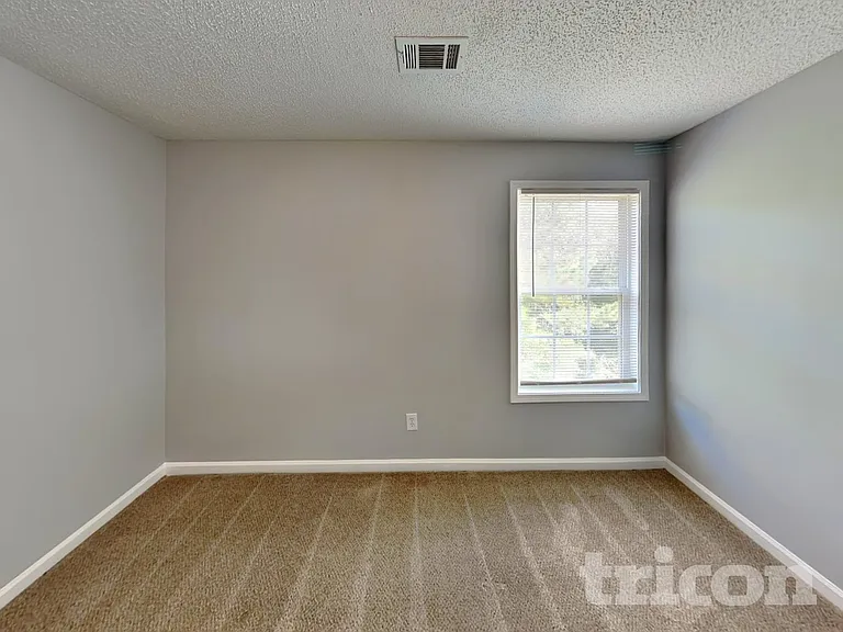420 Denali Ct — Photo 14