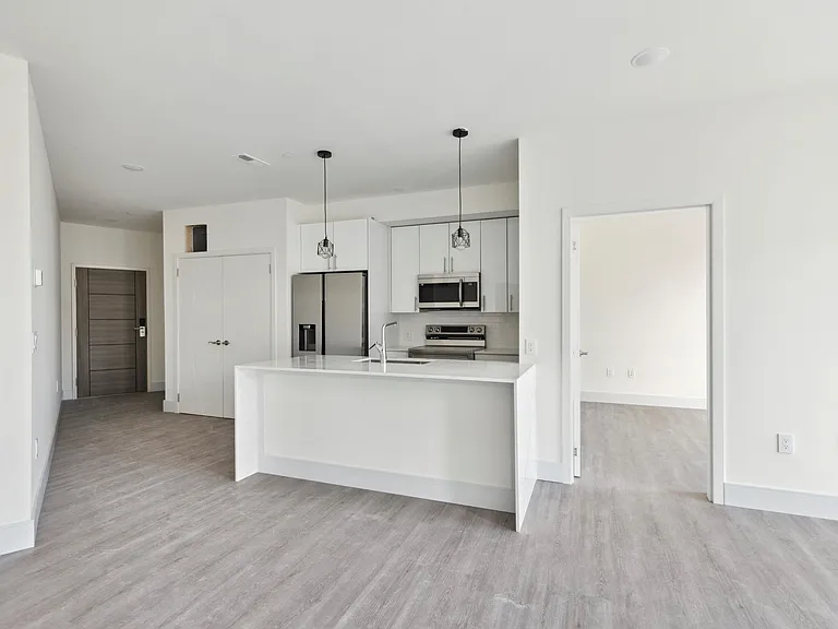 1221 E Fletcher St #310A — Photo 30