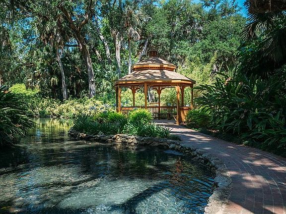 7th image of this home