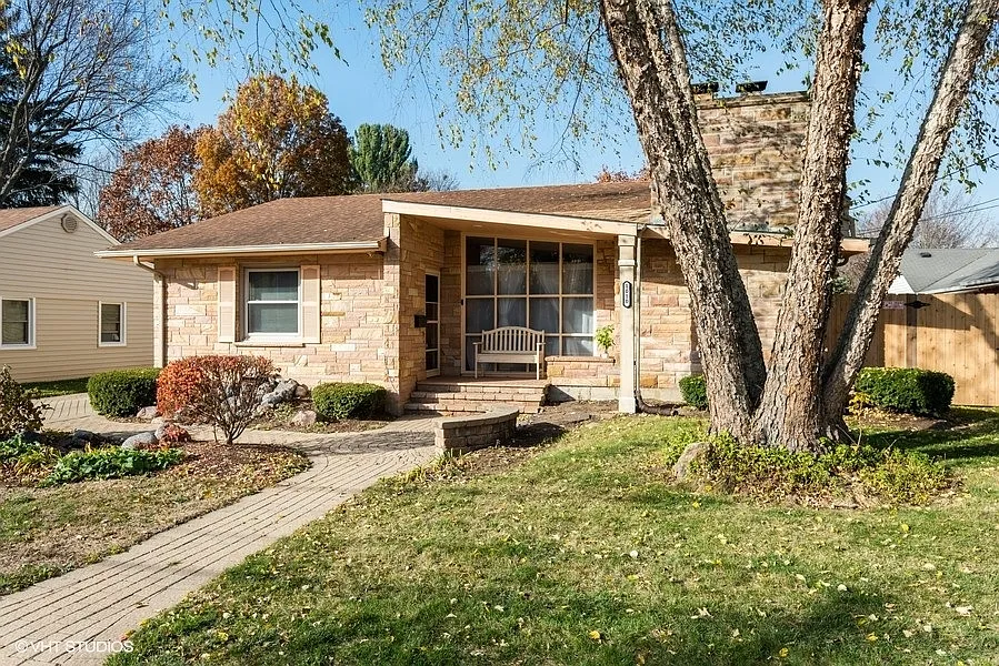 1010 Oakley Ave, Elgin, IL 60123 | Zillow