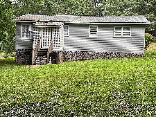 3rd image of 412 Peachtree St