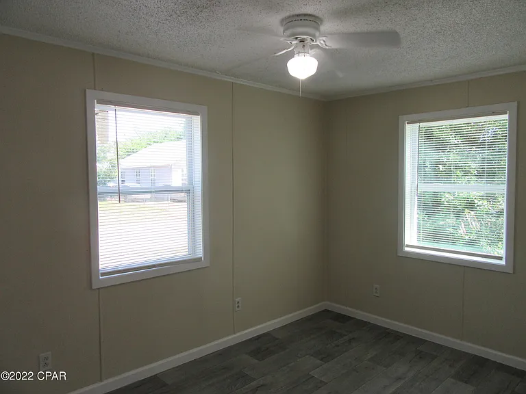 351 College Ave #A — Photo 14