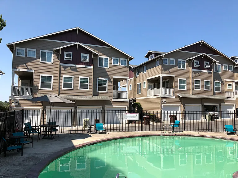 Westview Heights Apartments — Photo 8