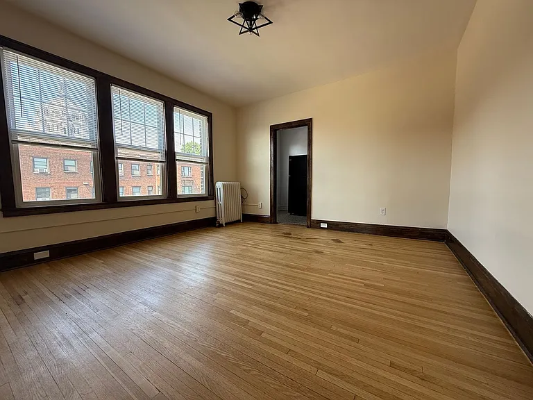 170 Summit Ave — Photo 24