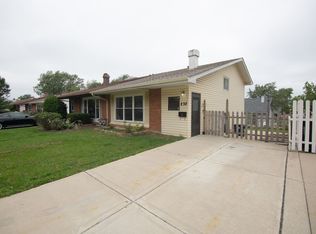 230 Bode Rd, Hoffman Estates, IL 60169