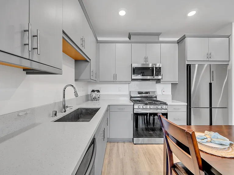 110 Scratch Rd — Photo 3