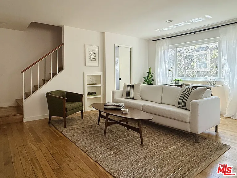 1809 Oak St #A — Photo 1