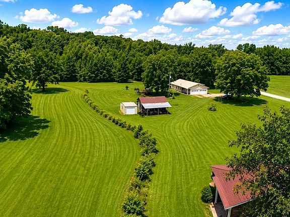2nd image of 439 County Road 300
