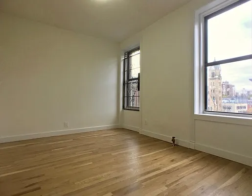 Rented by Sovereign Associates | media 21