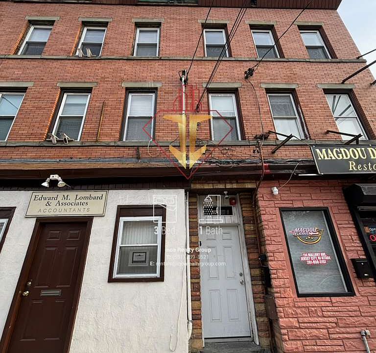 1st image of 114 Mallory Ave #A3