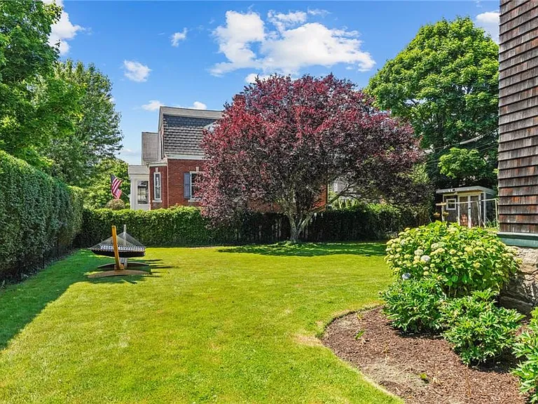 52 Berkeley Ave — Photo 46