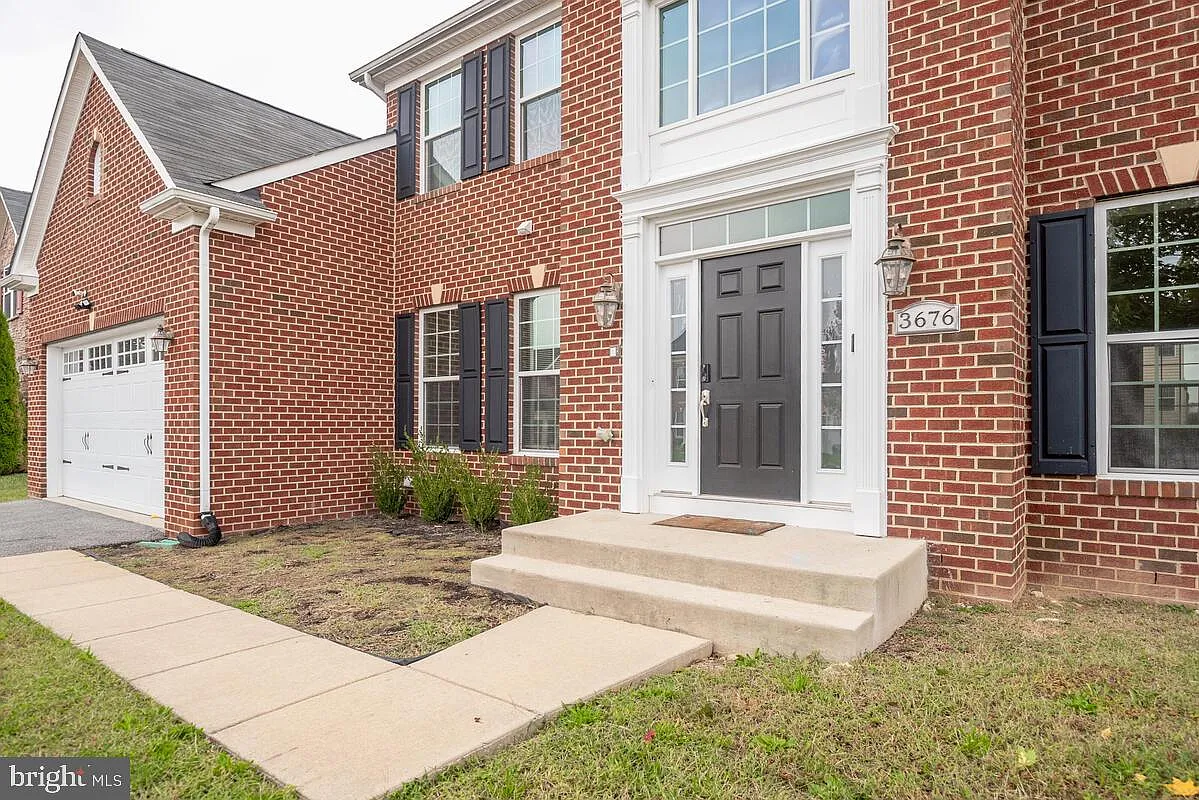 4 bed, 3.5 bath, 4796 sqft, $4,150 — Photo 4