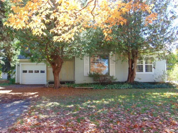 205 W Avenue D, Newberry, MI 49868