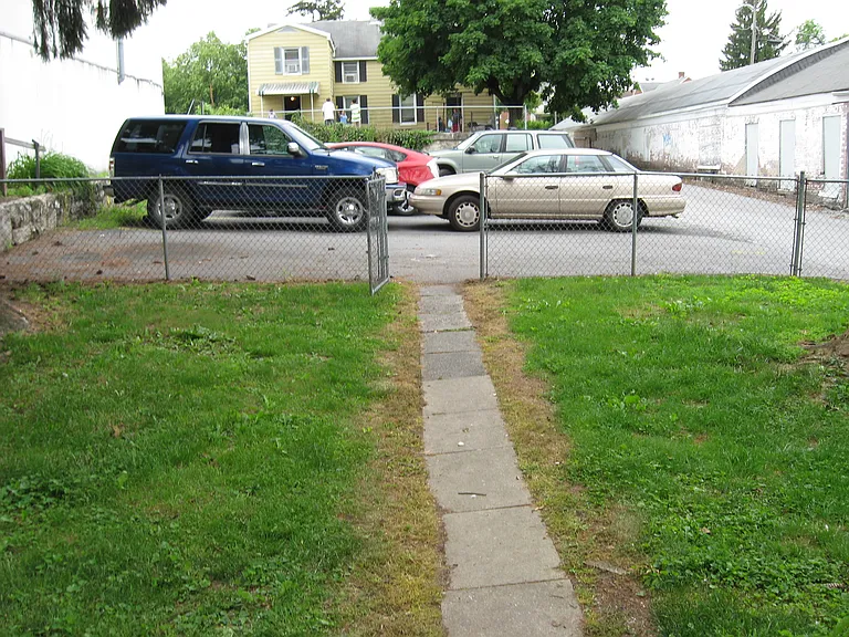 60 Lincoln Way W #2 — Photo 5
