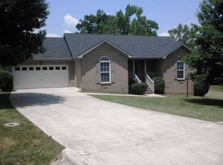 220 Vintage Point Cir, Huntsville, AL 35811