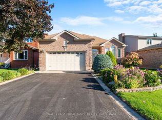 377 Briarwood Dr, Kingston, ON K7M7V2