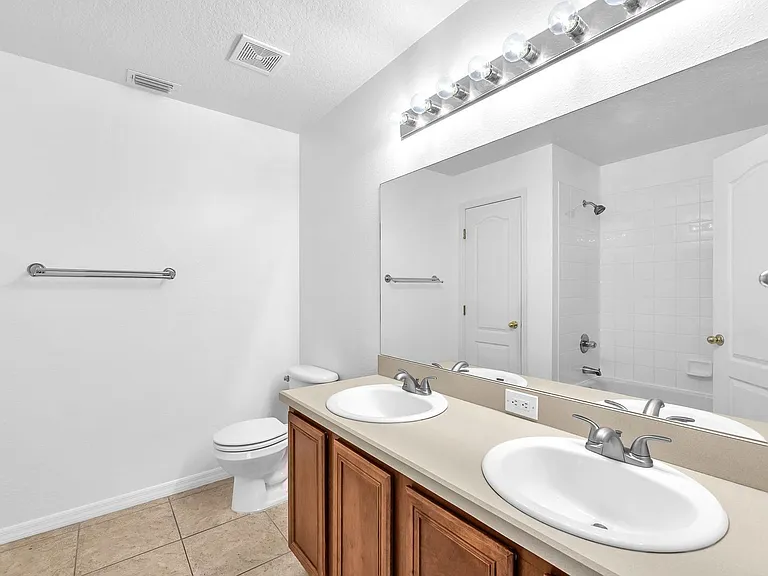 6760 Waterton Dr — Photo 13