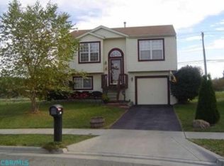 6079 Rover Ln, Columbus, OH 43232