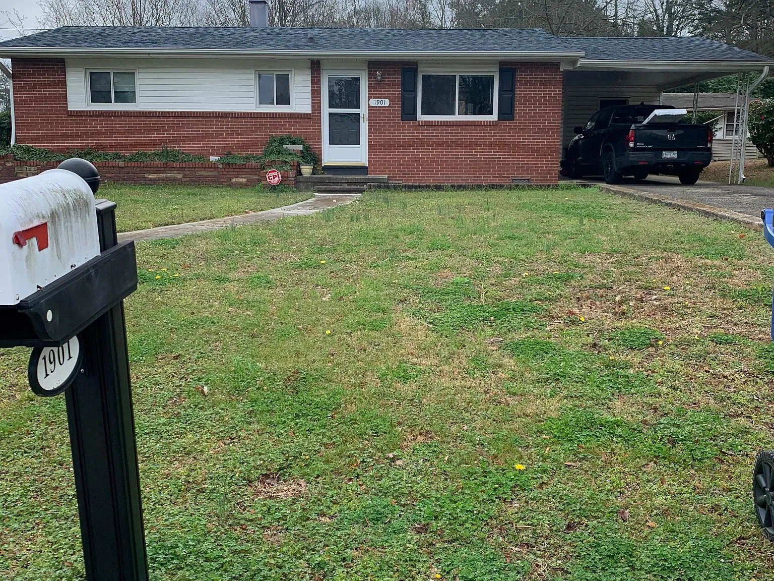 3 bed, 973 sqft, $1,695 — Photo 1