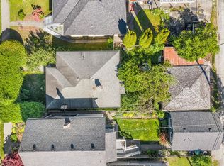 880 E 33rd Ave, Vancouver, BC V5V3A5