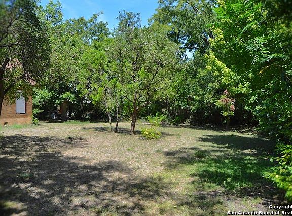 3rd image of 174 Greenlawn Dr