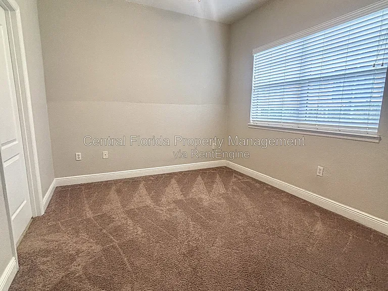 13220 Fountainbleau Dr — Photo 13