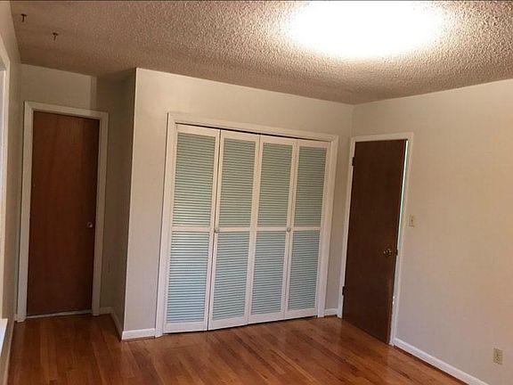 2nd image of 704 Kershaw Dr #1