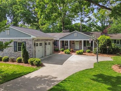 1147 Strathmore Cir, Winston Salem, NC, 27104