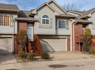 120 David Lee Ct, North Liberty, IA 52317