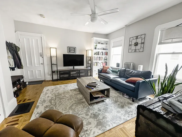 55 Hall Ave #2R — Photo 2