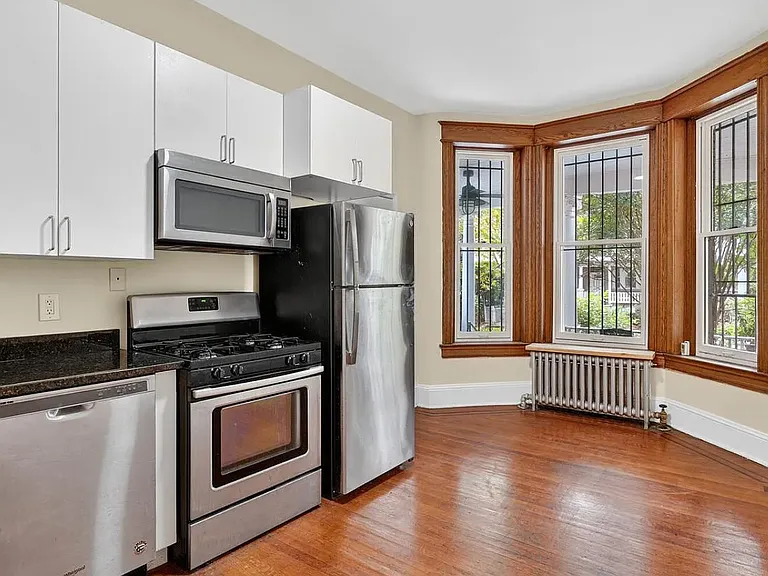 1829 Monroe St NW #1 — Photo 1