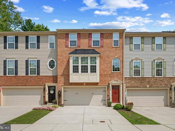 1305 Dickinson Ct